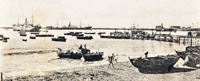 The Iron Pier Harbour British Era Madras, 1915 Postcard