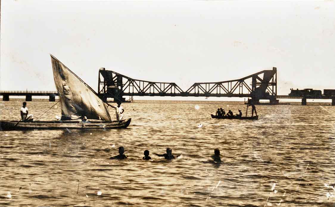 Pamban Railway Bridge Washed Away By Cyclone, 1964 Photo2